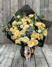 Букет цветов из:  Розы и Лизиантусы #REPLACE_PRED# Ореховке