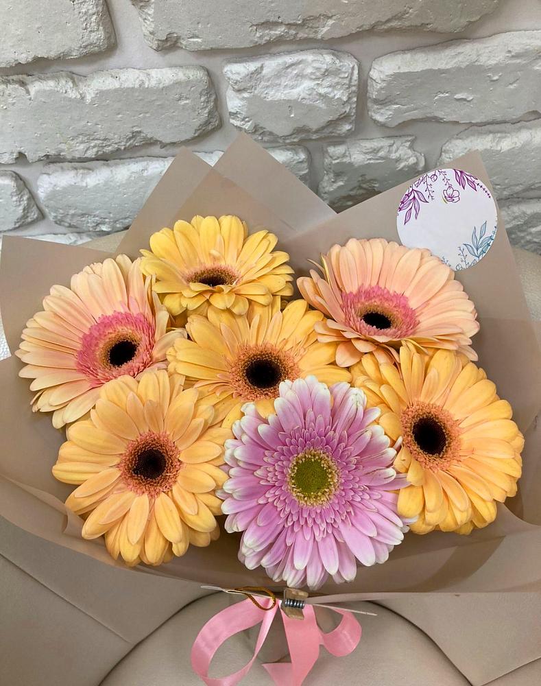 Букет цветов из: Герберы в Ореховке