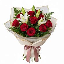Букет цветов из:  Лилии и Розы в Ореховке