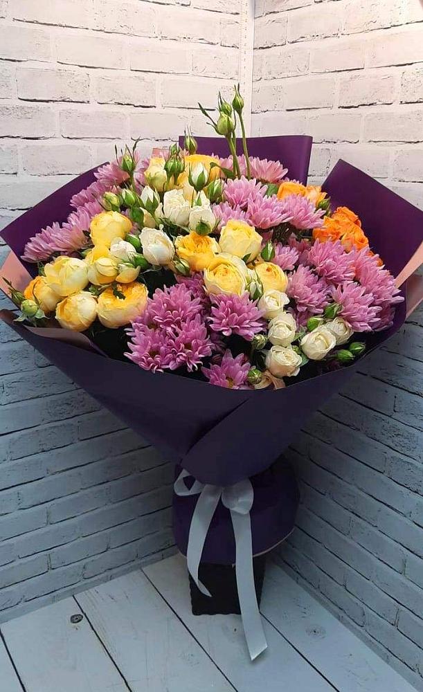Букет цветов из: Хризантемы и Розы в Ореховке