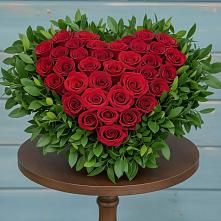 Цветочная композиция из Розы в виде сердца #REPLACE_PRED# Ореховке