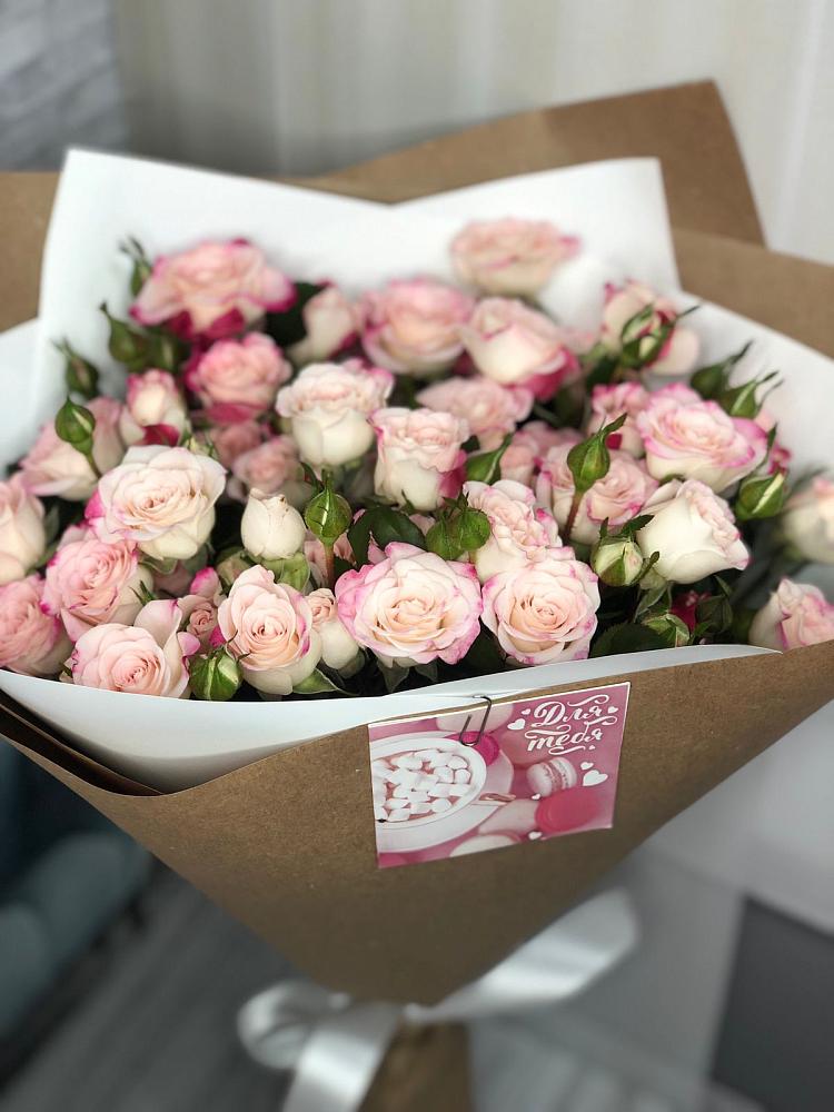 Букет цветов из: Розы в Ореховке