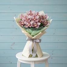 Букет цветов из:  Орхидеи и Розы в Ореховке