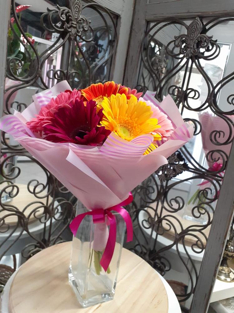 Букет цветов из: Герберы в Ореховке