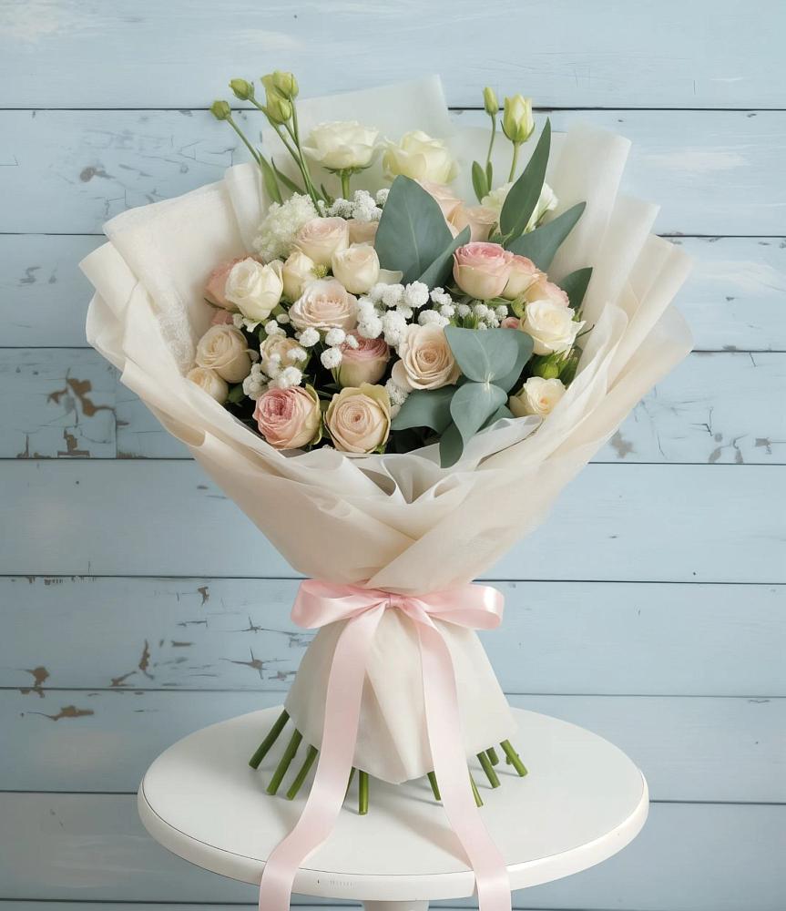 Букет цветов из: Розы и Лизиантусы в Ореховке