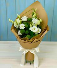 Букет цветов из:  Хризантемы и Лизиантусы в Ореховке