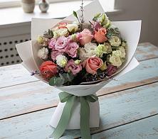 Букет цветов из:  Розы, Лизиантусы и Гвоздики в Ореховке