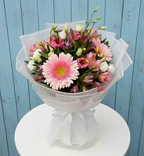 Букет цветов из:  Герберы, Альстромерии и Лизиантусы в Ореховке